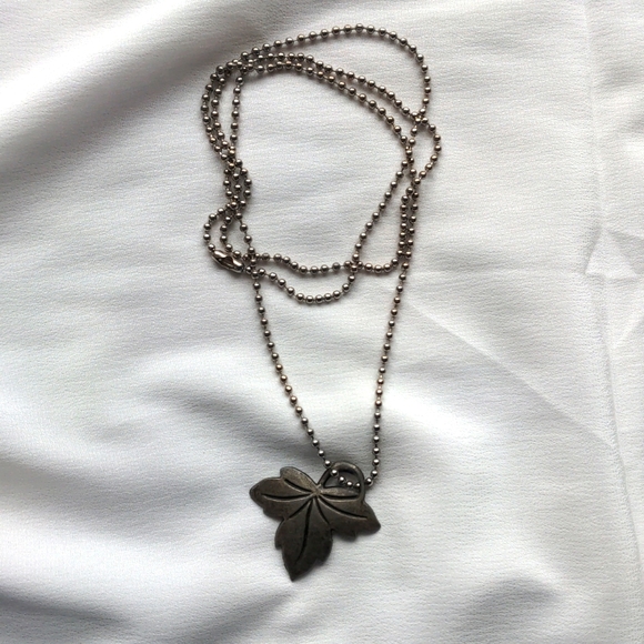 (2/$25) Oh Canada! maple leaf metallic necklace - Picture 3 of 4